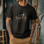 Camiseta Escrito simples de na moda elegante do aniversário<br><div class="desc">Design de camiseta de design de 60 anos simples de na moda elegante guião dourado de 60 anos,  parte de uma coleção.</div>