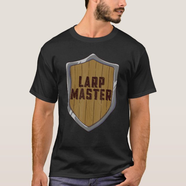 Camiseta Escudo Mestre LARP, LARPing (Frente)