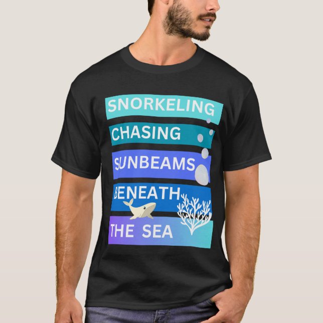 Camiseta Esnórquel perseguindo raios de sol sob o mar (Frente)