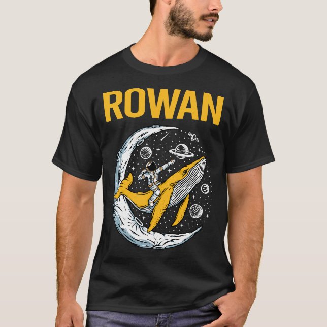 Camiseta Espaço Feliz - Nome Rowan (Frente)