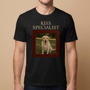 Camiseta Especialista em Beijos Foto Engraçada de Cachorro