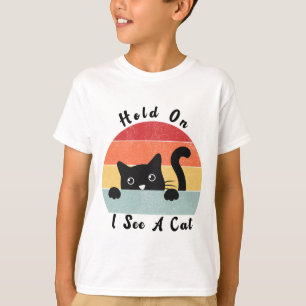 Camiseta Espera, Vejo Um Gato, Um Adormecido Gato Engraçado