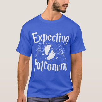 Camiseta Esperando que Patronum esteja esperando a mãe