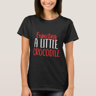 Camiseta Esperando Um Pequeno Crocodilo Gravidez Nova Mãe