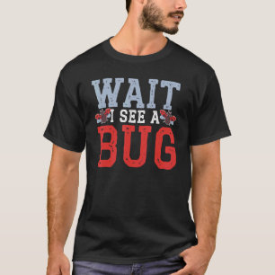 Camiseta Espere Eu Vejo Um Inseto Entomologista Insetos De