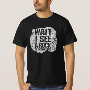Camiseta Espere, Vejo Uma Pedra