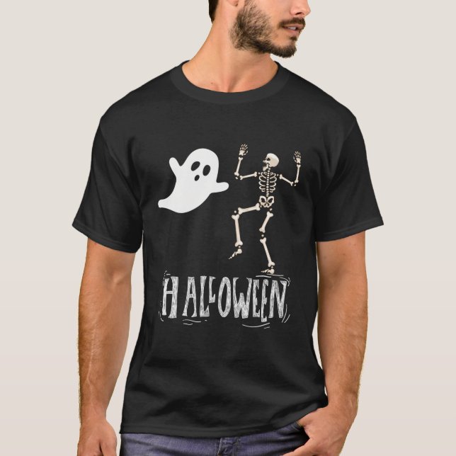 Camiseta Espírito Assustador Do Halloween E Esqueleto Engra (Frente)