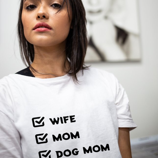 Camiseta Esposa de Caixa de Seleção Simples Mãe Cachorro Mã (Criador carregado)
