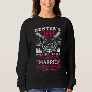 Camiseta Esposa do Caçador Sim Ele está caçando Deer Namora