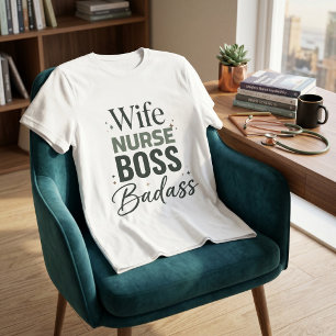 Camiseta Esposa Enfermeira Chefe Máquina Sarcástica Negrito