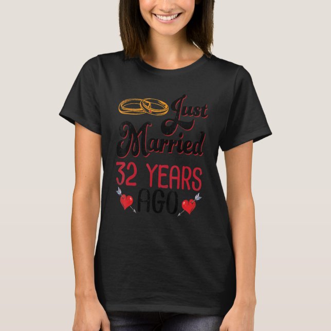 Camiseta Esposa Marido Recem casados 32 Anos Atrás Casament (Frente)
