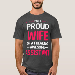 Camiseta Esposa Orgulhosa De Maldita Assistente Incrível