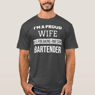 Camiseta Esposa Orgulhosa de um Barman Adorável