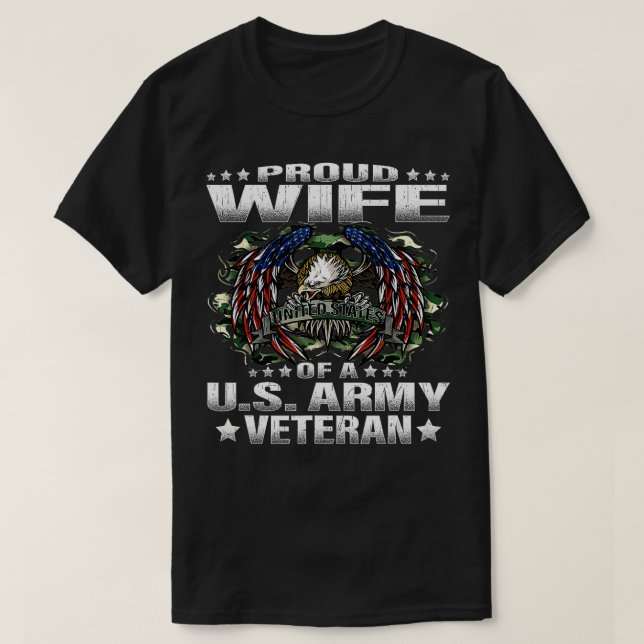 Camiseta Esposa Orgulhosa De Um Cônjuge Militar Veterano (Frente do Design)