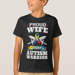 Camiseta Esposa Orgulhosa De Um Guerreiro Autismo Sensibili