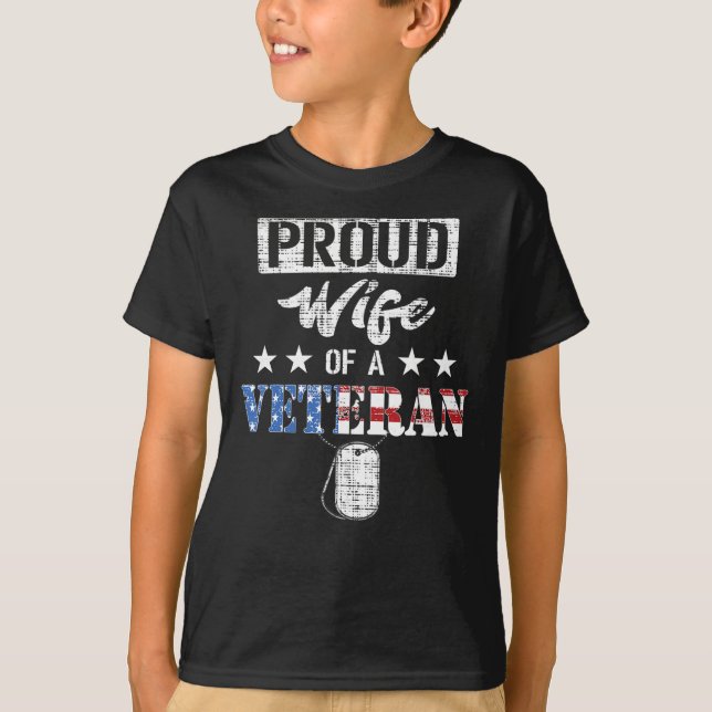 Camiseta Esposa Orgulhosa De Um Veterano Presente Para A Mu (Frente)