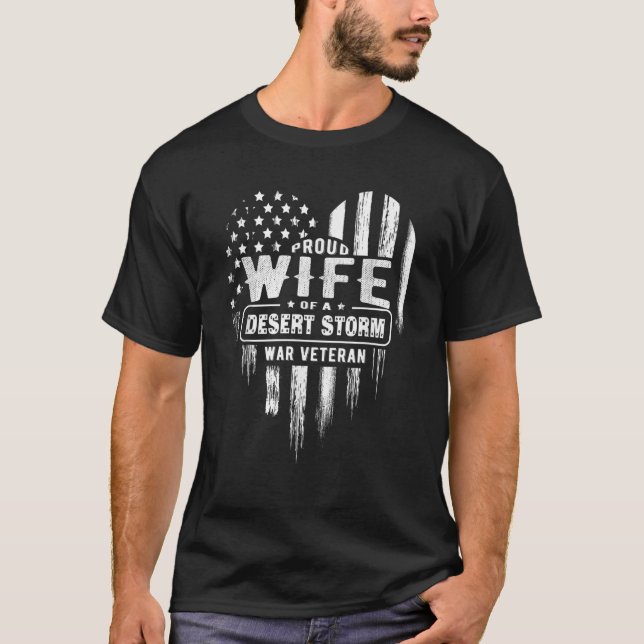Camiseta Esposa Orgulhosa Deserto Tempestade Guerra Veteran (Frente)
