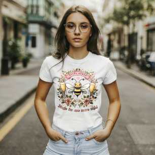 Camiseta Esposa Retro do Grupo de Bachelorette do Partido M