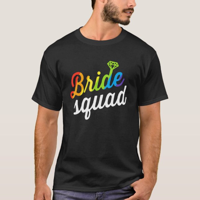 Camiseta Esquadra da Noiva Bandeira Arco-Íris Lgbt Solteira (Frente)
