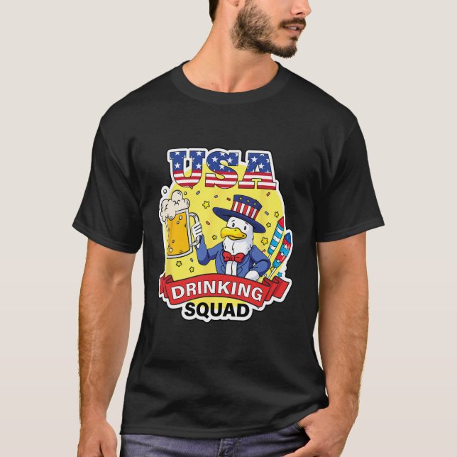 Camiseta Esquadrão Bebendo Dos Eua 4 De Julho Dia Da Indepe (Frente)