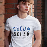 Camiseta Esquadrão do Groom | Na moda Solteiro Padrinho de<br><div class="desc">A arte de citar "Groom Squad", simples e na moda, significa t-shirt com tipografia moderna e minimalista, a preto e marinho, a azul, num estilo legal. O slogan, o nome e o papel podem ser facilmente personalizados com os nomes do seu esquadrão de noivos, por exemplo, noivo, melhor homem, padrinho...</div>