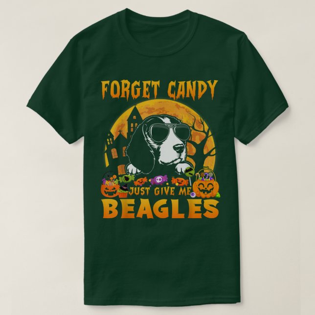 Camiseta Esquece que o Candy Só Me Dá Beagles Halloween Eng (Frente do Design)