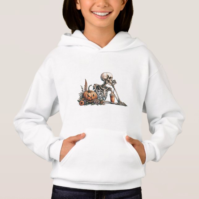 Camiseta Esqueleto com abóbora e bebida. Dia das Bruxas (Frente)