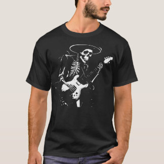 Camiseta esqueleto com chapéu tocando violão