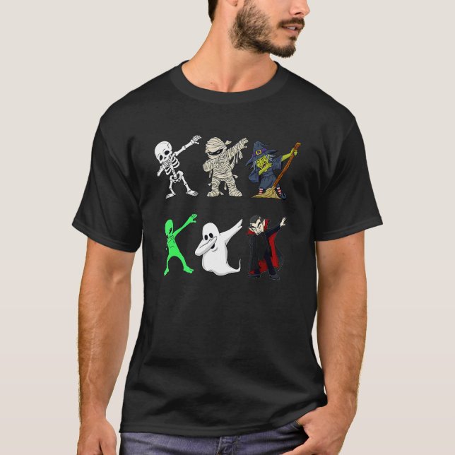 Camiseta Esqueleto Dabbing e Monstros Halloween Drácula Bo (Frente)