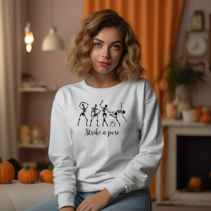 Camiseta Esqueleto Dançante De Halloween Ataca Uma Dose Eng