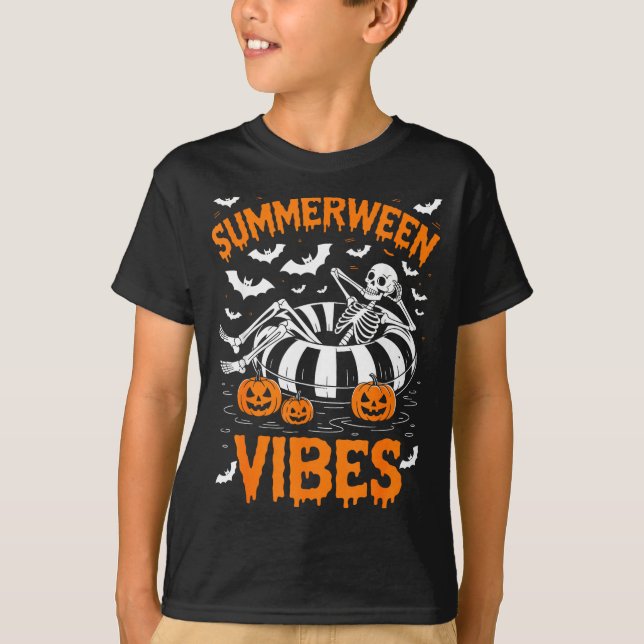 Camiseta Esqueleto de vibrações de Summerween boiando abóbo (Frente)