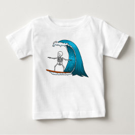 Camiseta Esqueleto Engraçado Surfando