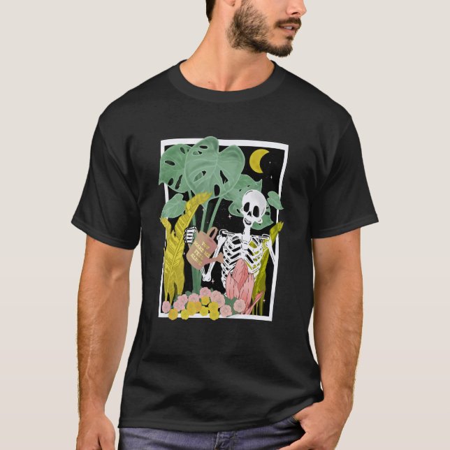 Camiseta Esqueleto Gardening Todos Os Meus Amigos São Plant (Frente)