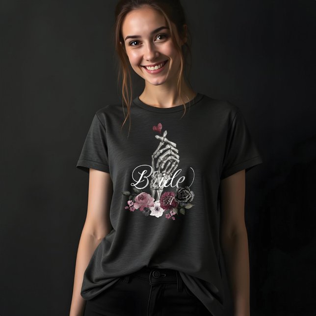 Camiseta Esqueleto Mão Coração Floral Gótico Noiva Aquarela (Skeleton Hand Heart Floral Gothic Watercolor Bride Tri-Blend Shirt)