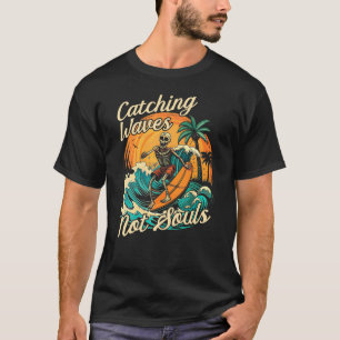Camiseta Esqueleto S Vintage Sinistro Pegando Ondas Não Alm
