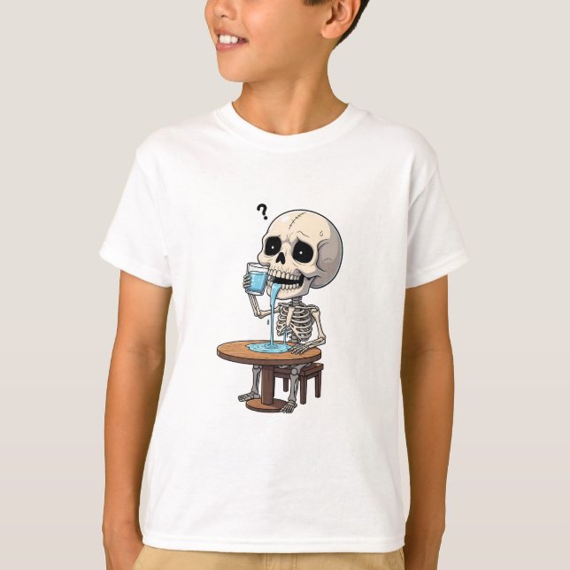Camiseta Esqueleto Sedento Bebendo Água Crianças (Frente)