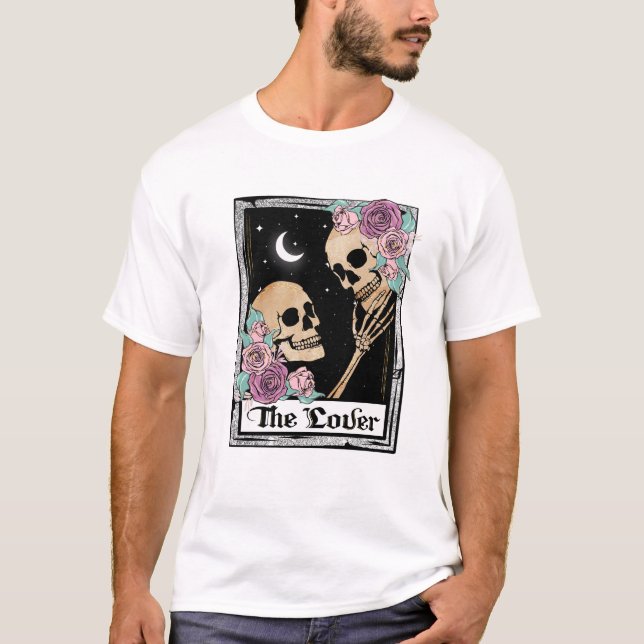 Camiseta Esqueletos Românticos Florais (Frente)