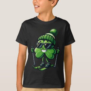 Camiseta Esquiando no Dia de São Patrício Trevo de Três Fol