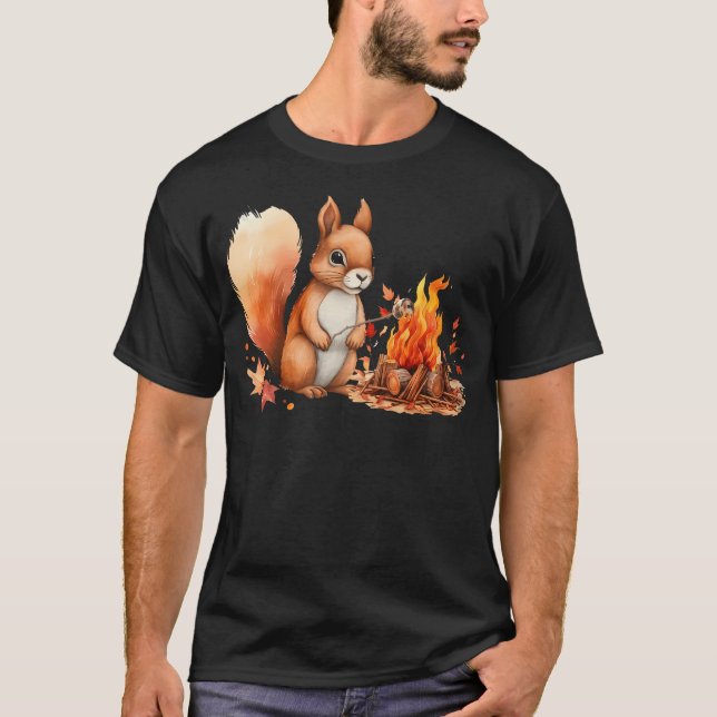 Camiseta Esquilo Assando Marshmallow Acampamento Fogueira C (Frente)