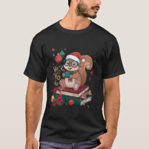 Camiseta Esquilo Festivo com Óculos de Papai Noel e Bastão