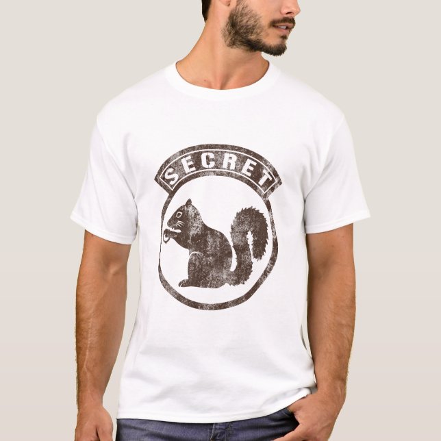 Camiseta Esquilo Secreto - Distante - Tipo 1 (Frente)