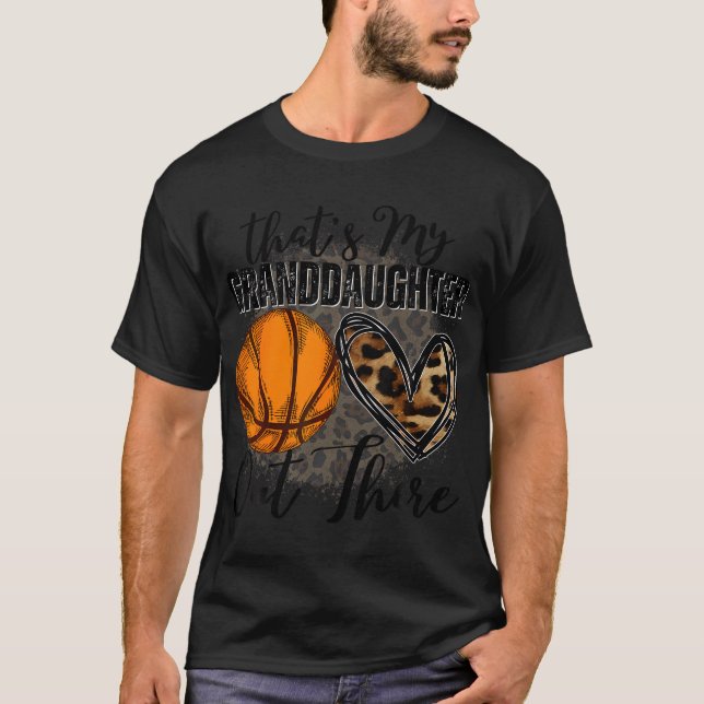 Camiseta Essa É A Minha neta Lá Fora. (Frente)