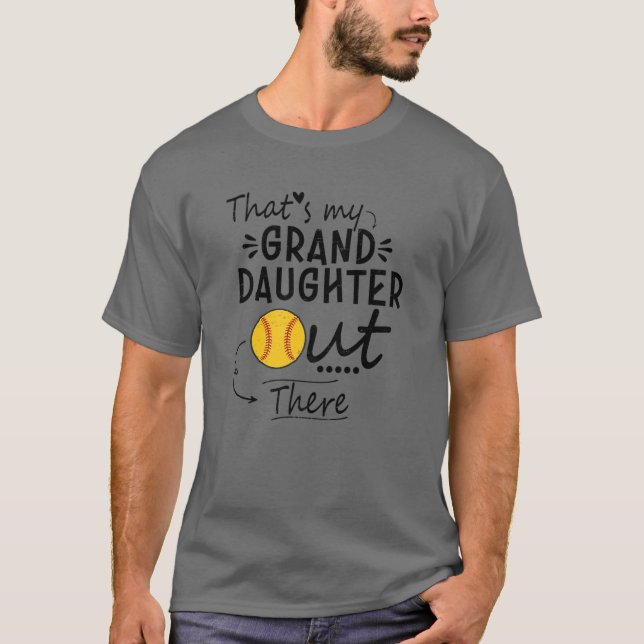 Camiseta Essa é minha neta lá fora vovó de softball (Frente)