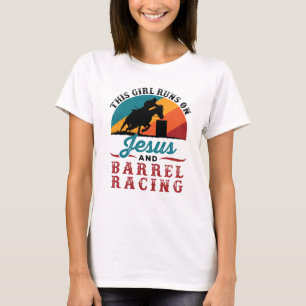 Camiseta Essa garota corre em Jesus e Barrel Racing