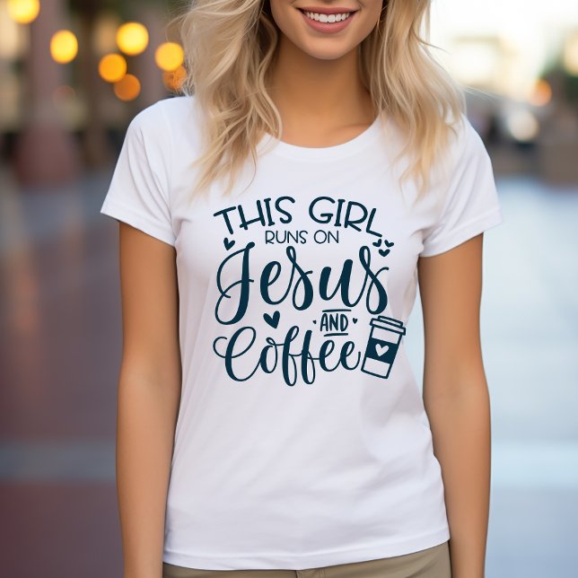 Camiseta Essa garota corre em Jesus e café cristão (This Girl Runs on Jesus and Coffee Christian T-Shirt)