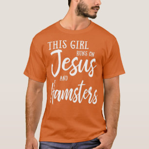 Camiseta Essa Garota Funciona Com Jesus E Hamsters Dando Mo