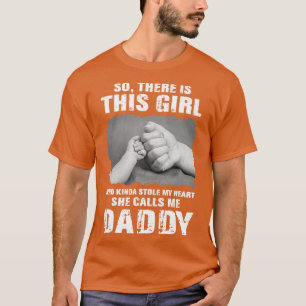 Camiseta Essa Menina Que Meio Que Roubou Meu Coração Ela Me