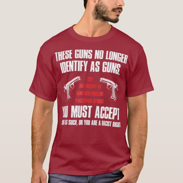 Camiseta Essas Armas Já Não Identificam Como Armas Engraçad (Frente)