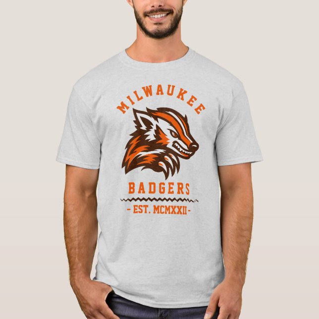 Camiseta Est. Moderno Vintage Milwaukee Badgers (Frente)