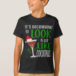 Camiseta Está começando a parecer muito como coquetéis engr